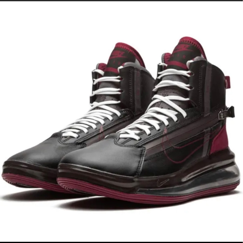 Nike Air Max 720 Saturn Black/Red-Maroon hightops-sneakers - Picture 1 of 6